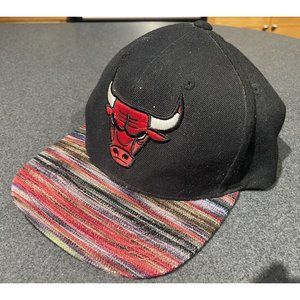 Chicago Bulls Hat Cap Snapback Red Black Mitchell & Ness Flat Logo Jordan NBA